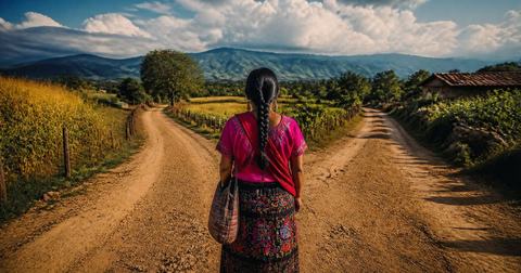 Caminos y montañas