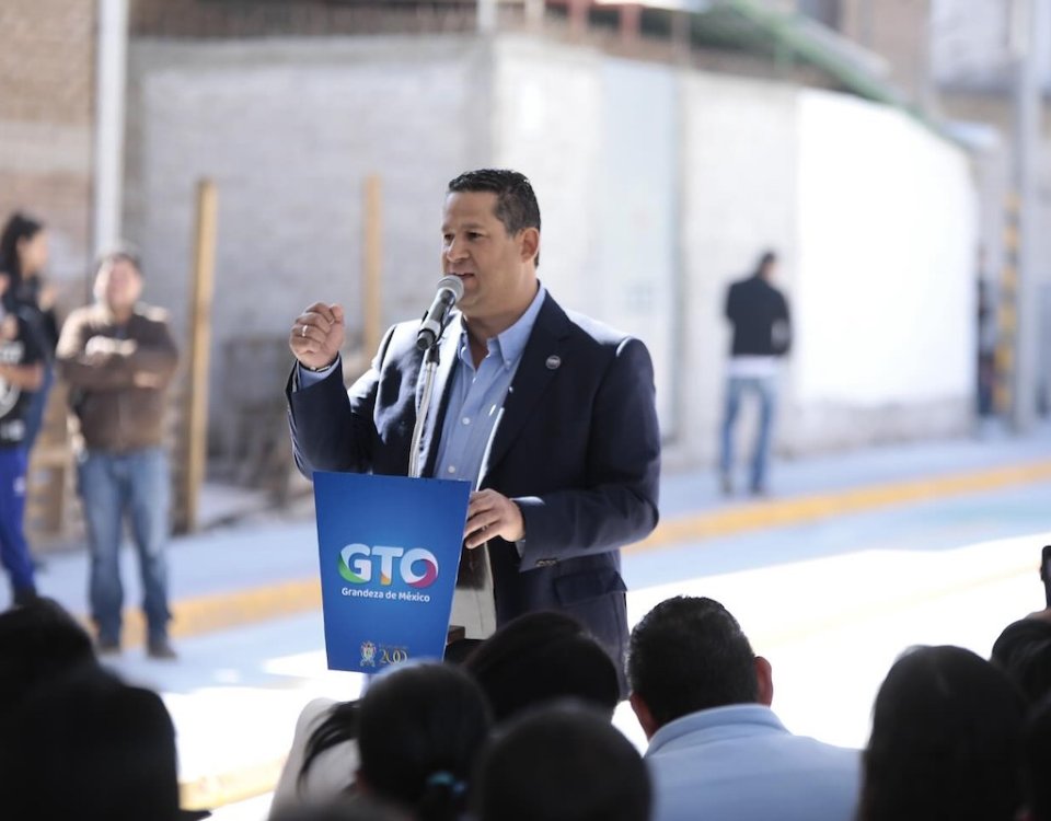 En Guanajuato hay un grupo que manda, tiene más poder que el gobernador. Diego Sinhue gobierna, pero no manda, afirma López Obrador