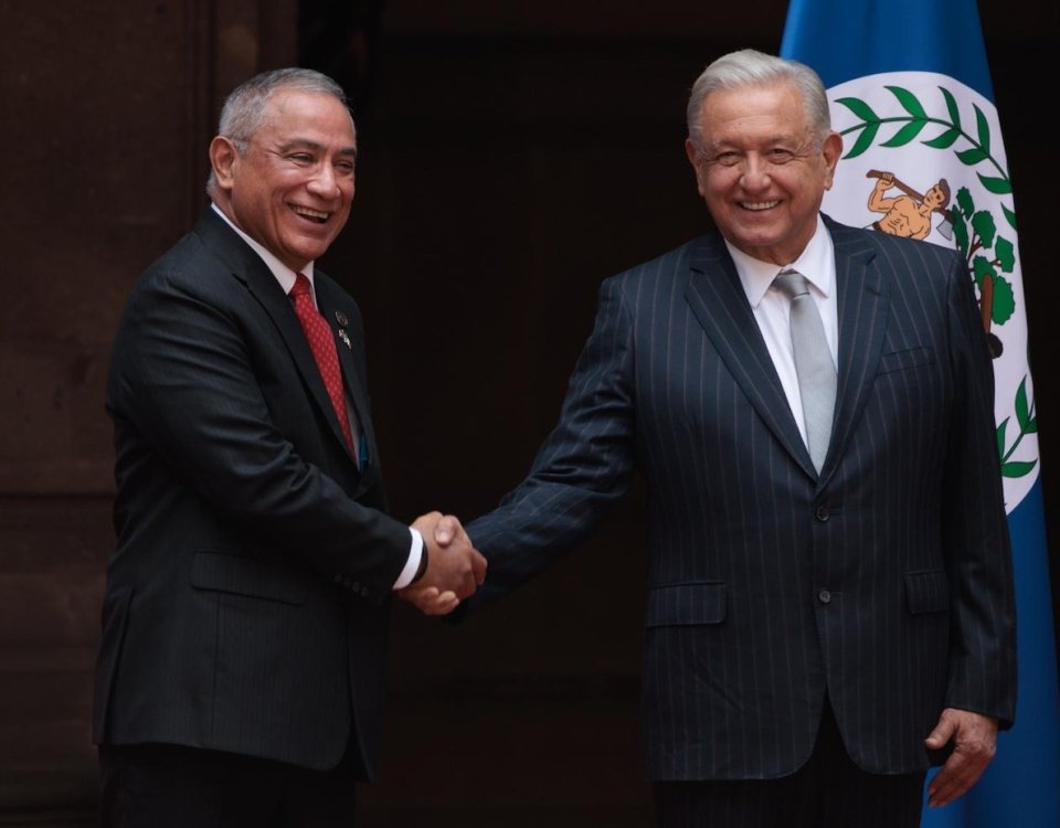 El presidente de México, Andrés Manuel López Obrador recibió en Palacio Nacional al primer ministro de Belice, Juan Antonio Briceño. 