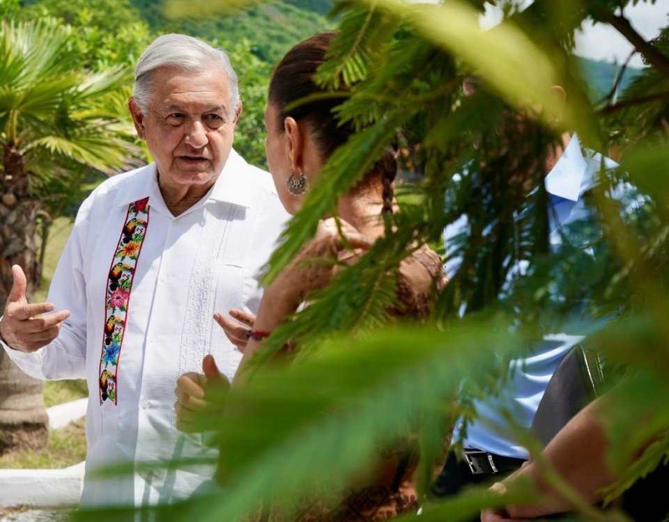 Previo a la reunión con los padres de las víctimas de Ayotzinapa, el presidente AMLO finca el compromiso de decir solo la verdad.