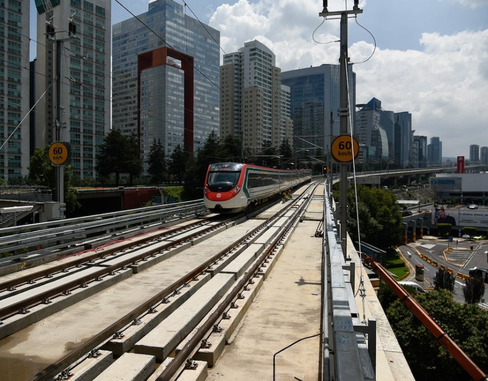 El Insurgente llega a Santa Fé. Después de diez años de espera, el gobierno de López Obrador retomó la obra y logró el avance hasta la capital