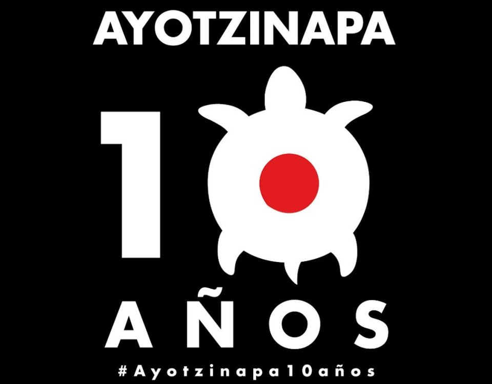 A 10 años de que 43 estudiantes de Ayotzinapa fueran víctimas de desaparición forzada, los dedos siguen la exigencia de verdad y justicia.