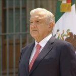 En la presentación de su sexto informe de gobierno, AMLO resaltó la disminución de la pobreza y el aumento del salario