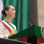 Sí, presidenta con A, gobernadora con A. ¿Es solo lenguaje?” El Senado aprueba incluir dichos términos en la Constitución mexicana.