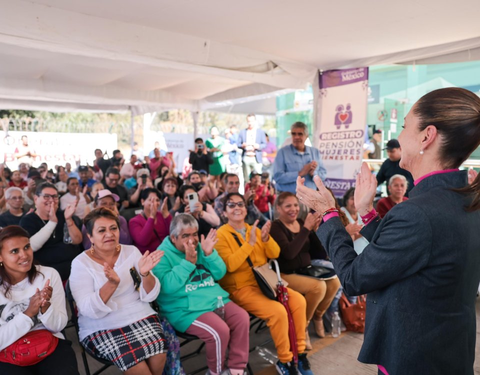 La Pensión Mujeres con Bienestar otorga un apoyo económico bimestral de 3 mil pesos a mujeres de entre 60 y 64 años