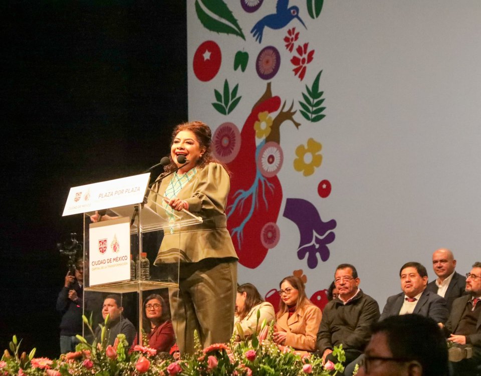 El gobierno de Clara Brugada, reconoció el trabajo de más de 5 mil trabajadores quienes se jubilan después de 3 décadas de servicio