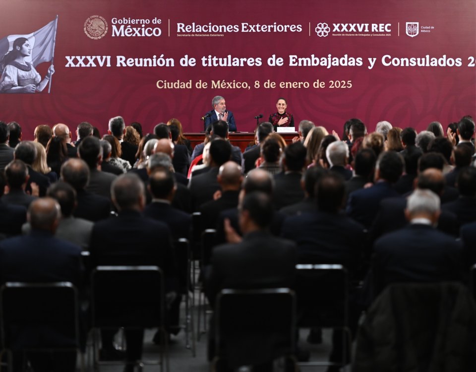 “Nuestros hermanos y hermanas migrantes tienen todo el apoyo”, resaltó la presidenta Sheinbaum durante Reunión de Embajadores y Cónsules 2025