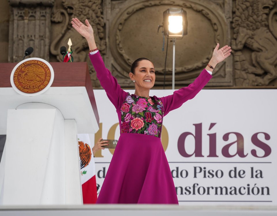 La presidenta Claudia Sheinbaum Pardo presentó su informe por los primeros 100 días de gobierno, ante un zócalo lleno