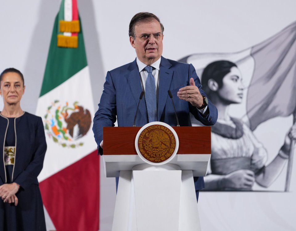 Las exportaciones de México que cumplen con el Tratado de Libre Comercio no pagarán aranceles, explicó Ebrard