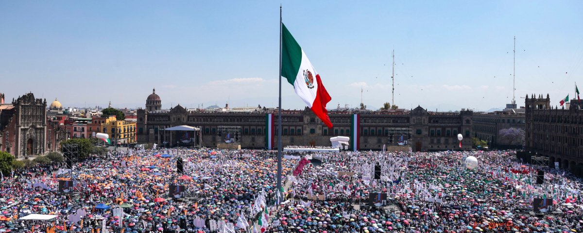 Al crecer la organización la participación se generaliza y la democracia se fortalece porque el pueblo toma el poder de manera irreversible