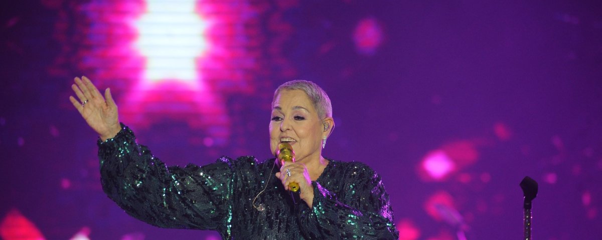 Conciertazo de Lupita D’Alessio por el Día de las Madres. El zócalo se abarrotó para escuchar y cantar los éxitos de "la leona dormida"