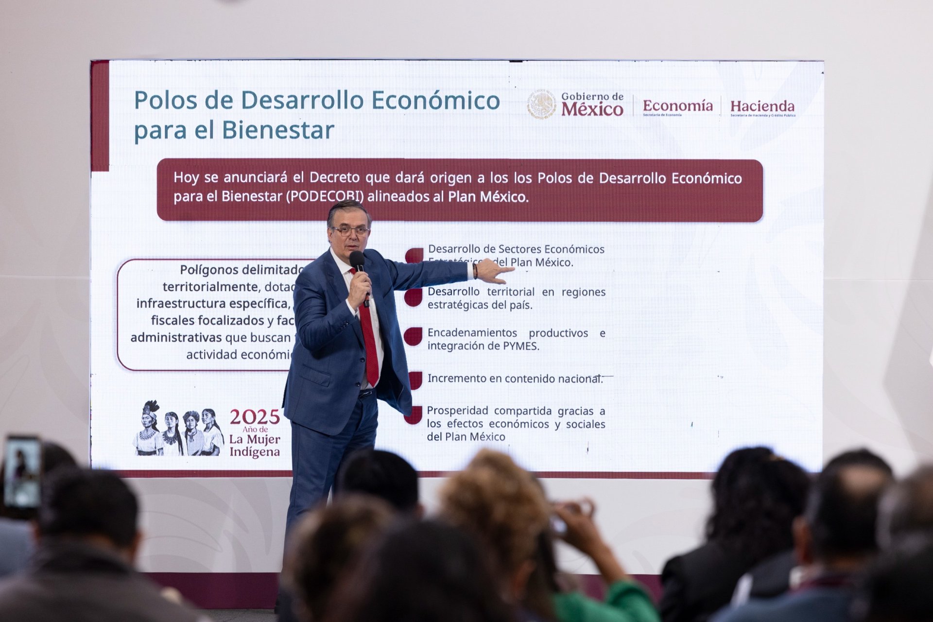 Ebrard anuncia Polos de Desarrollo y Bienestar
