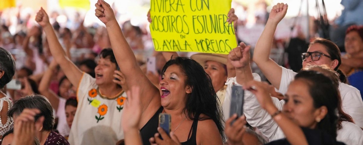 Tejedoras de la Patria es una iniciativa nacional que impulsa la organización comunitaria de mujeres para garantizar el ejercicio de sus derechos. 
