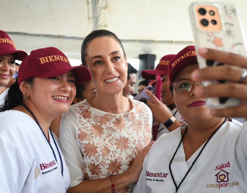 El programa Salud Casa por Casa es un ejemplo del gobierno de territorio cuyo mayor valor es el personal  que atiende a cada familia 