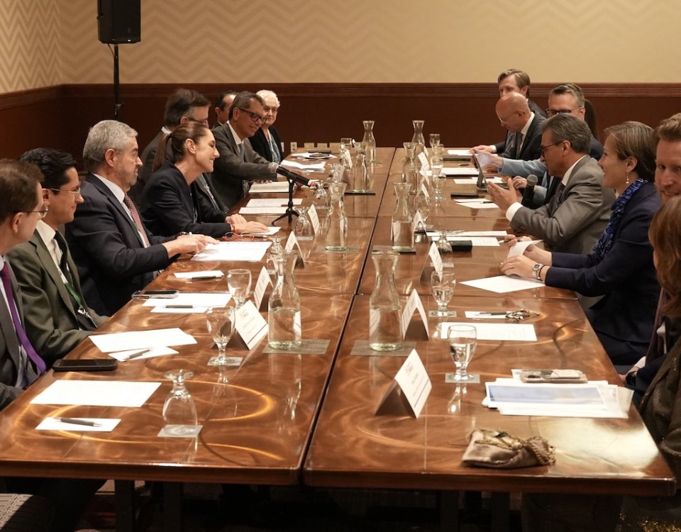Empresarios canadienses podrían aumentar inversiones en México, afirmó la presidenta Sheinbaum, tras reunión con el BCC
