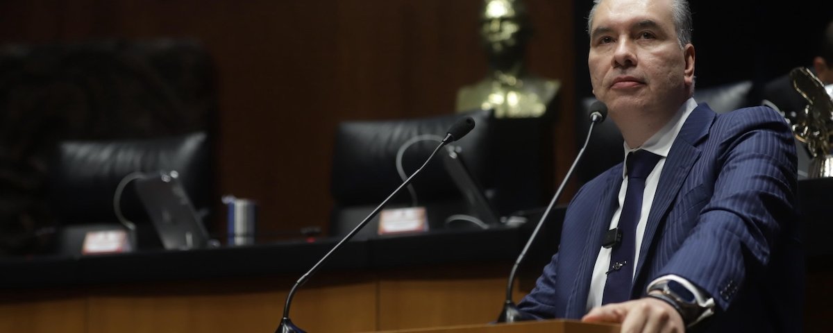El senador Fernández exhortó a actuar con responsabilidad frente a la situación de los migrantes en EU. Condenó el oportunismo de a oposición
