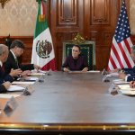 Las redadas, no. Aunque calificó como “muy bien” la reunión con Landau, Sheinbaum expresó su desacuerdo con las redadas promovidas por Trump