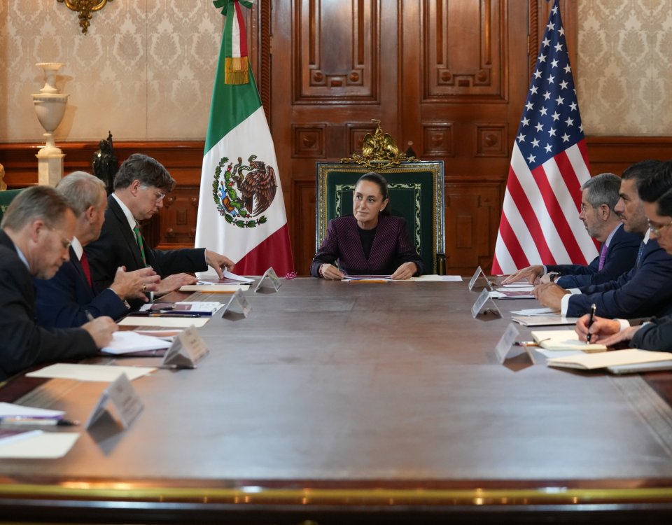 Las redadas, no. Aunque calificó como “muy bien” la reunión con Landau, Sheinbaum expresó su desacuerdo con las redadas promovidas por Trump