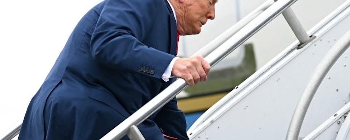 Trump separa familias, encuentra trampas legales contra remesas; está sacando de EU a residentes con documento. Siembra caos