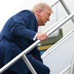 Trump separa familias, encuentra trampas legales contra remesas; está sacando de EU a residentes con documento. Siembra caos