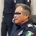 La Interpol busca a Hernán Bermúdez Requena, titular de Seguridad de Tabasco durante el gobierno del hoy senador por Morena, Adán Augusto López, por delitos federales. Se le vincula al grupo criminal La Barredora, tráfico de drogas y posible lavado de dinero. 