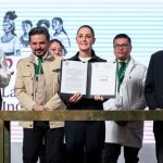 Se incorporan 81 hospitales y 2 mil 100 Unidades Médicas Rurales de 19 estados, así como de 28 mil 130 trabajadoras y trabajadores al IMSS