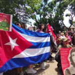 Con gritos de "Cuba sí, Alessandra no” manifestantes pidieron sancionar a la alcaldesa que quitó las estatuas y exigieron las devuelva
