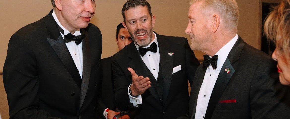 La cena de bienvenida al embajador de EEUU en México, Ronald Johnson, fue parte de nuestra política exterior, estratégica y constructiva