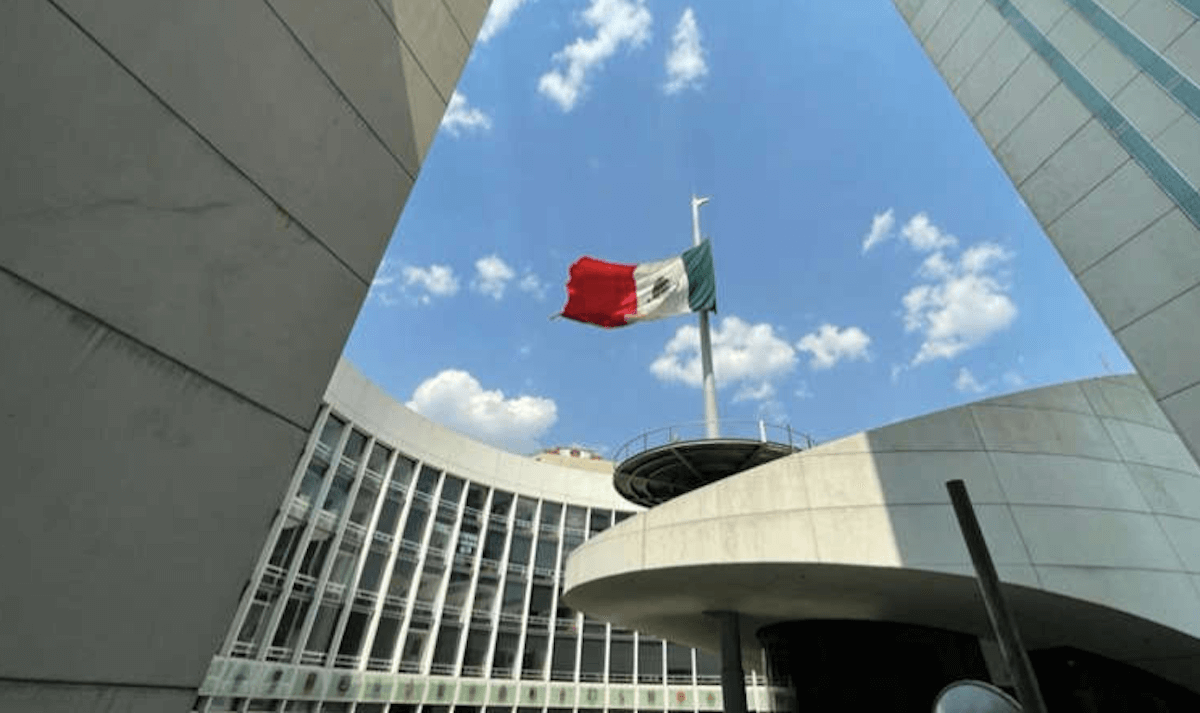 Sheinbaum propone elección directa de plurinominales y mantiene autonomía del INE