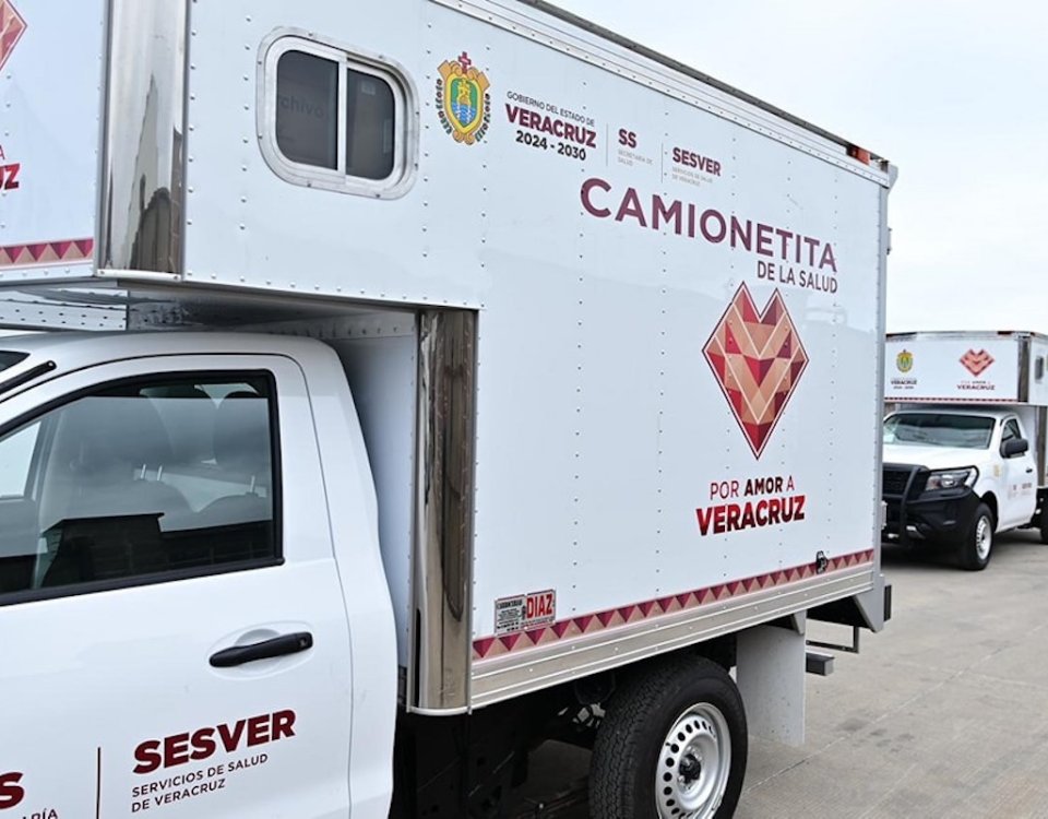La oposición con su pasividad sorprendente, critica las camionetitas que hoy llevan medicinas hasta los rincones más apartados. La innovación de Veracruz adoptada por la presidenta Sheinbaum es hoy una prioridad para la salud en todo México.