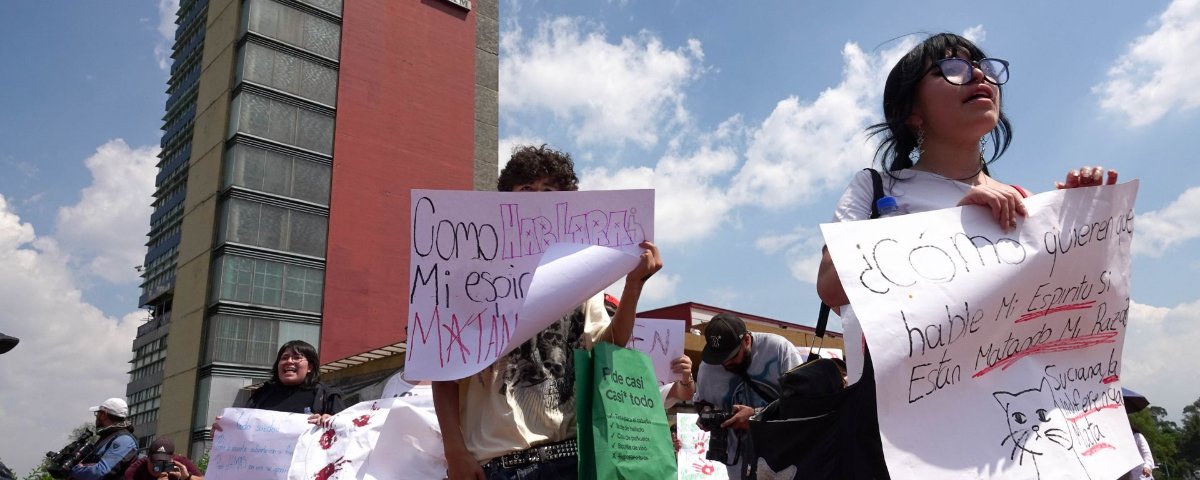 Tras el asesinato de un estudiante en el CCH Sur, al menos cinco facultades y dos preparatorias de la UNAM iniciaron paros de actividades