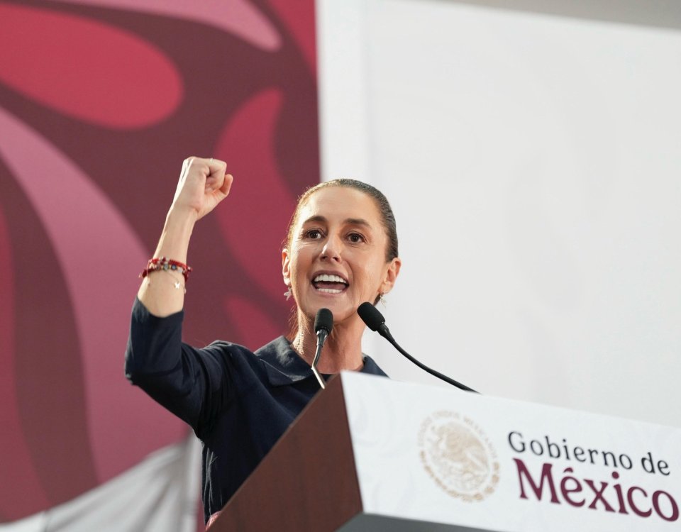 La Presidencia no impulsa ni avala leyes ni actos contrarios a la Constitución dijo Sheinbaum como la Ley de Amparo aprobada por el Senado