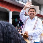 Carlos Manzo no gobernaba desde el escritorio. Caminaba, escuchaba, pedía apoyo. Era un alcalde que sabía el riesgo que enfrentaba.