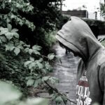 La violencia adolescente surge de factores familiares, sociales y digitales. Conoce sus causas y las claves para prevenirla desde casa