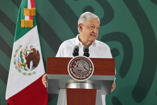 SCJN se convirtió en “supremo poder conservador” al invalidar Plan B, acusa AMLO