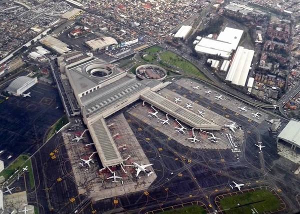 Marina se hará cargo de AICM confirma AMLO