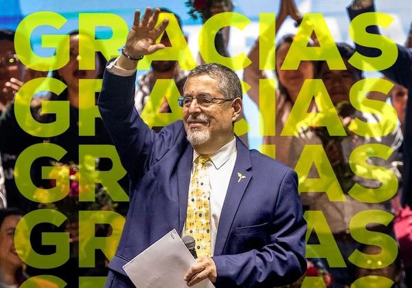 AMLO celebra triunfo electoral de Bernardo Arévalo en Guatemala