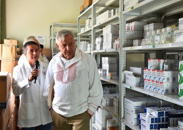 AMLO impulsa la creación del banco de medicamentos
