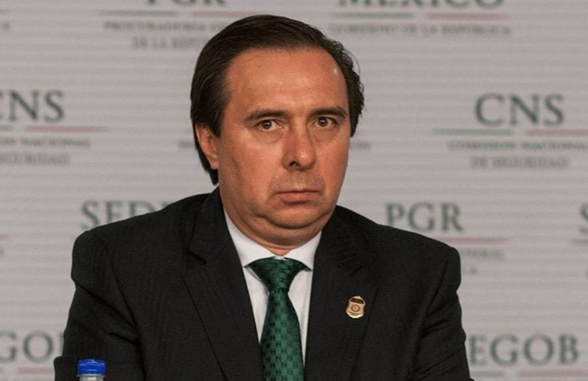 Tomás Zerón, prófugo; fabricó con tortura la verdad de Ayotzinapa