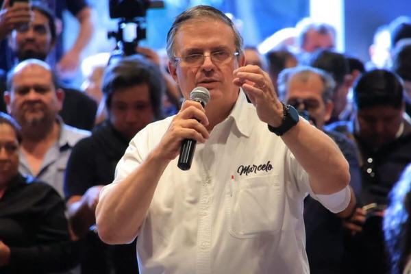 Revisen con seriedad denuncia de Ebrard, pide líder de Morena