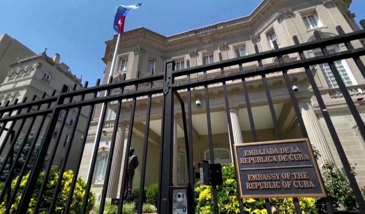 Cubanos en México condenan atentado a Embajada en EU