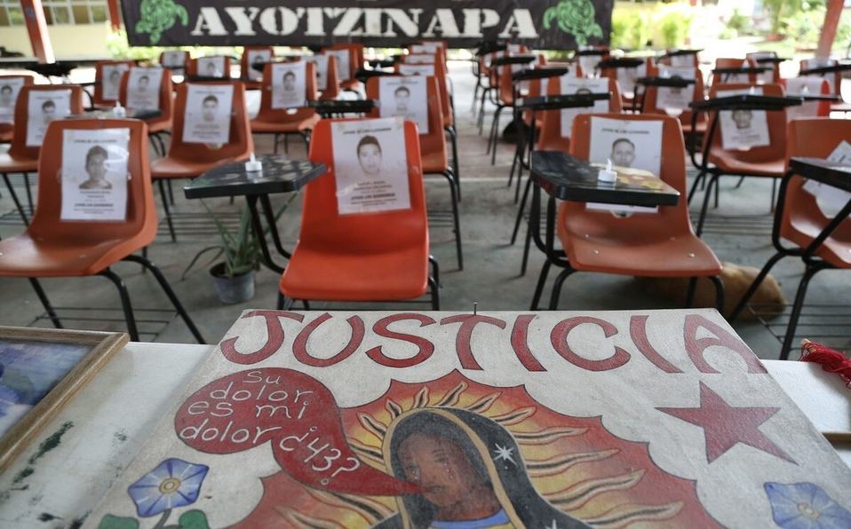 AMLO, a favor de divulgar conversaciones de Guerreros Unidos