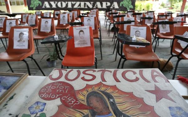 AMLO, a favor de divulgar conversaciones de Guerreros Unidos