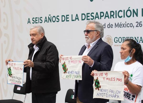 Se va Encinas