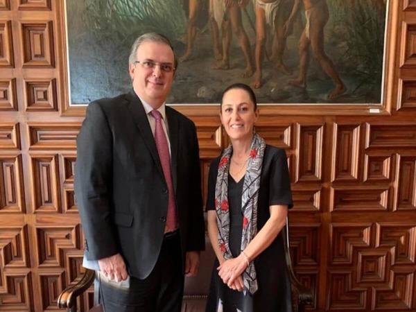 Ebrard se queda en Morena, tras acuerdo político con Sheinbaum