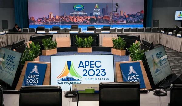 AMLO promete traer buenas noticias de encuentros en APEC