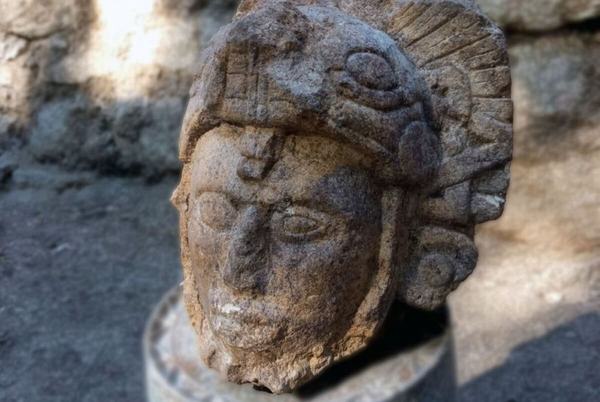 Guerrero maya emerge en Chichén Itzá