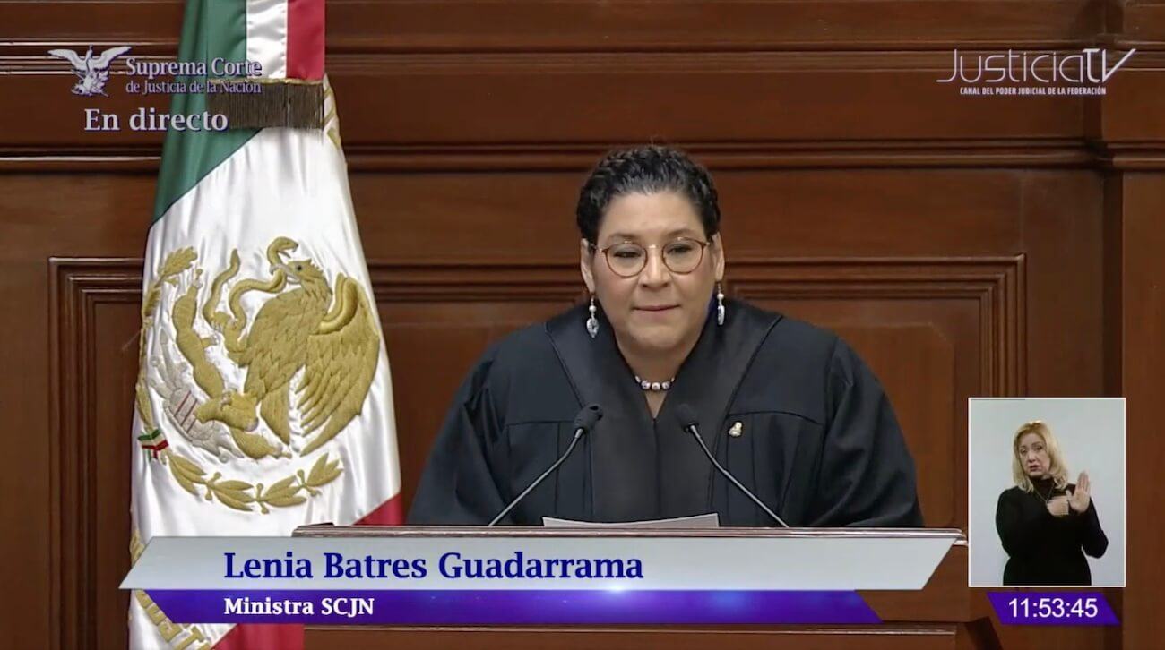 Lenia Batres asume como ministra de la SCJN y critica al Alto Tribunal