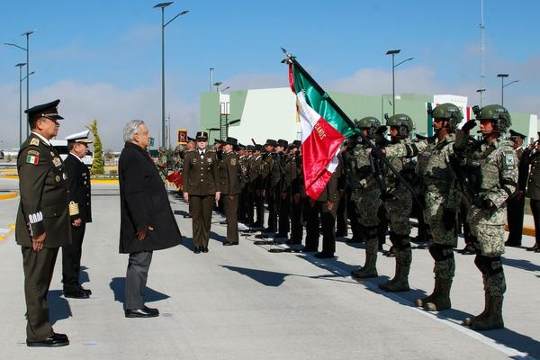 Soldados son del pueblo y trabajan para el pueblo: AMLO