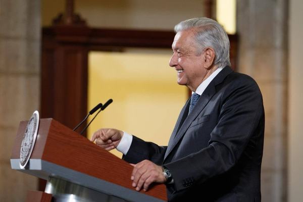 YouTube es prepotente y ataca libertad de expresión: AMLO